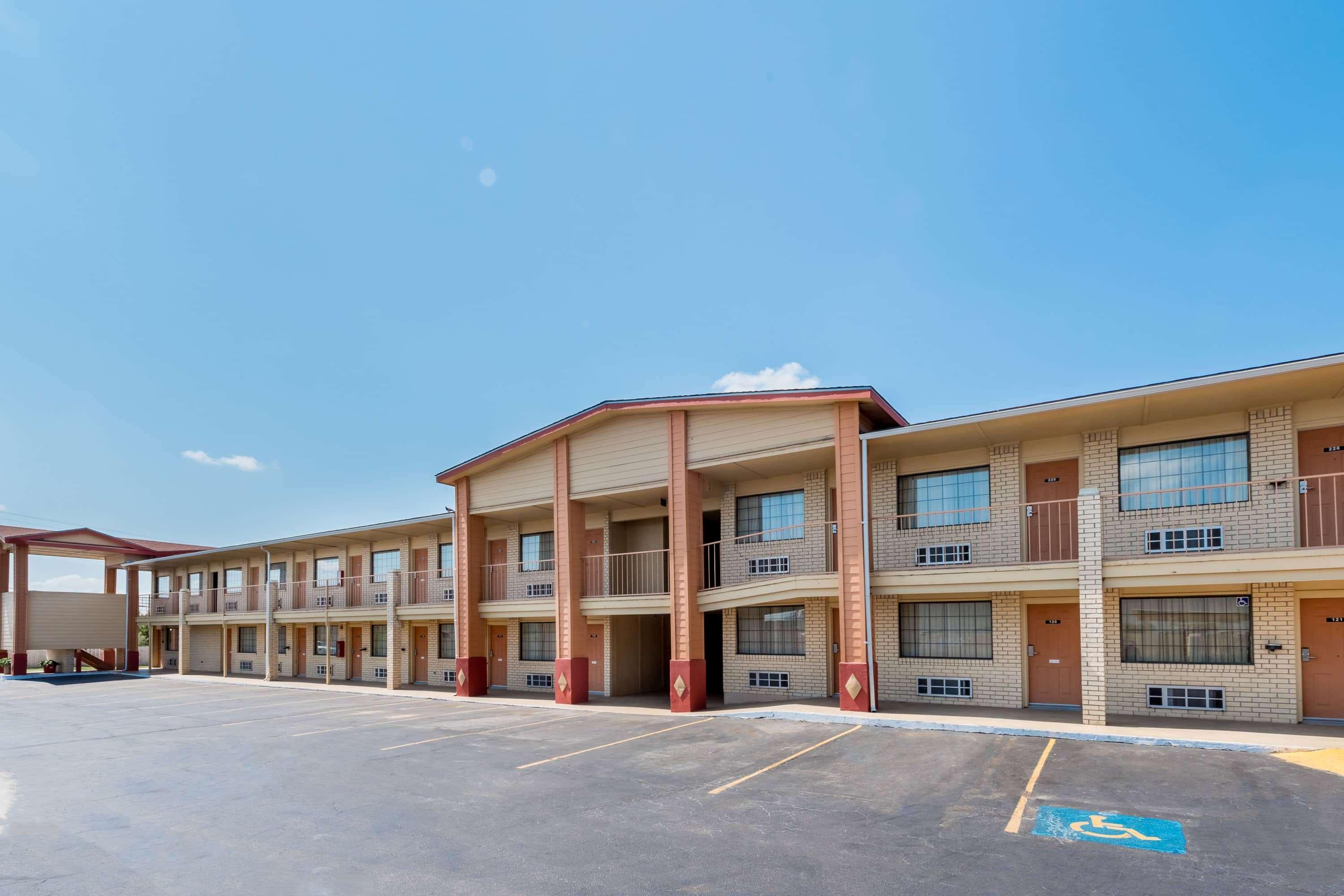 Super 8 By Wyndham Waco/Mall Area Tx Exterior foto